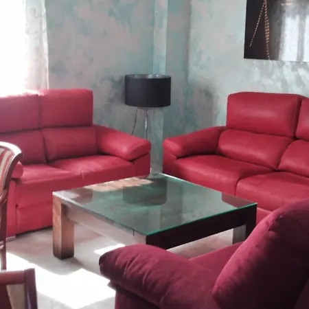 לינה וארוחת בוקר Boutique Algarrobo 3*