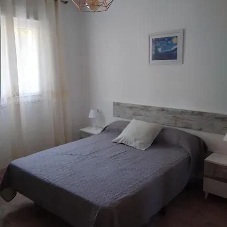 לינה וארוחת בוקר Boutique Algarrobo 3*