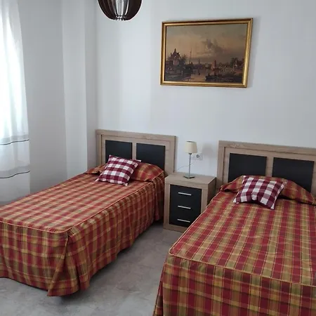 לינה וארוחת בוקר Boutique Algarrobo 3*